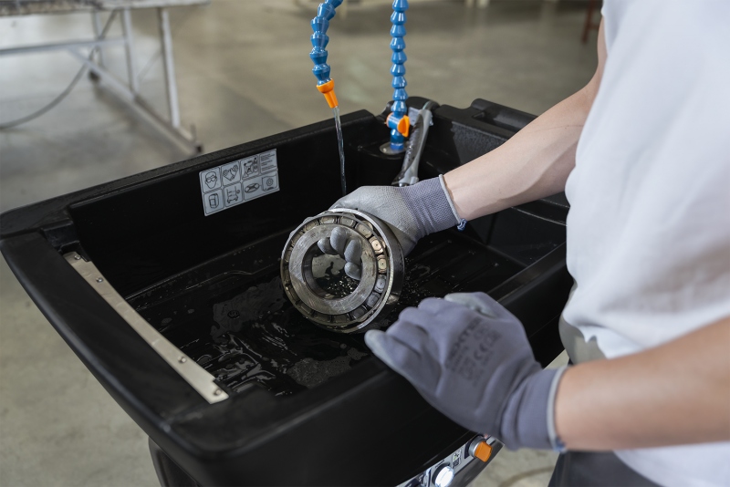 Fontaine de nettoyage compacte et économique pour les garages de Lyon et sa région